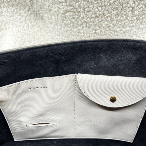 Burberry DK88 Medium Trench Calfskin Top Handle Bag Limestone Honey EUC - Picture 15 of 16